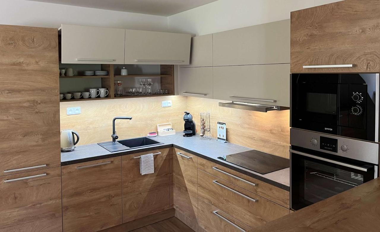 Polansky Dvur Apartment Velke Karlovice Ngoại thất bức ảnh