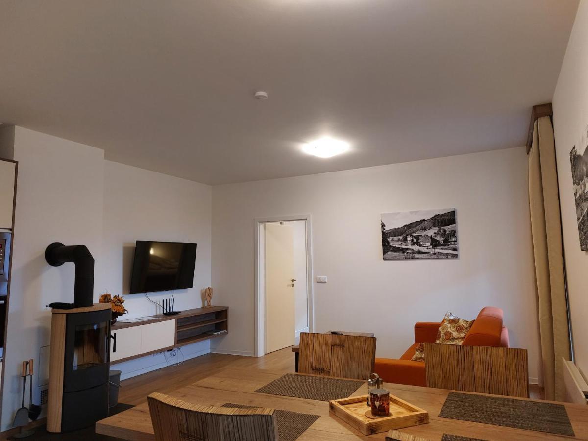 Polansky Dvur Apartment Velke Karlovice Ngoại thất bức ảnh