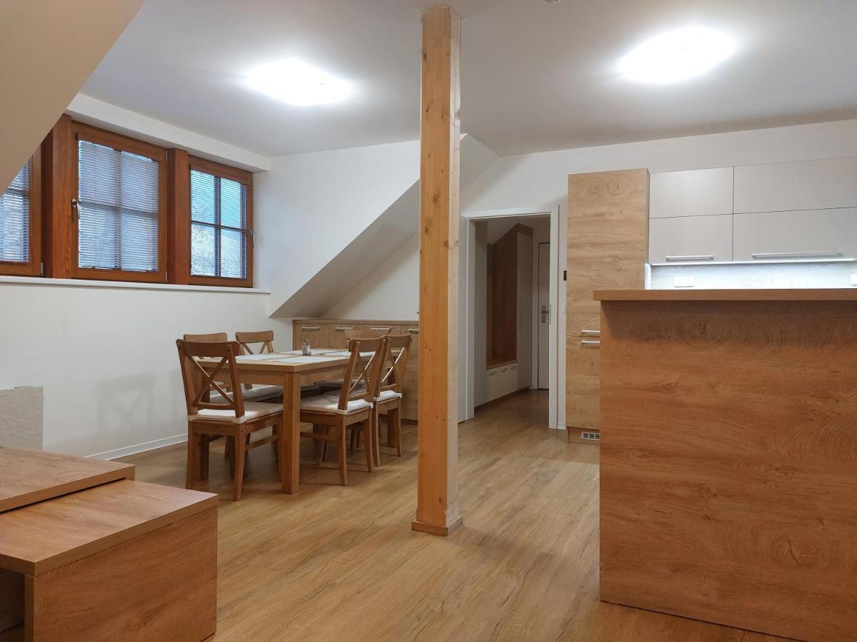 Polansky Dvur Apartment Velke Karlovice Ngoại thất bức ảnh