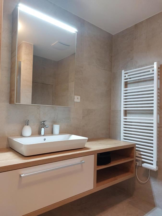 Polansky Dvur Apartment Velke Karlovice Ngoại thất bức ảnh