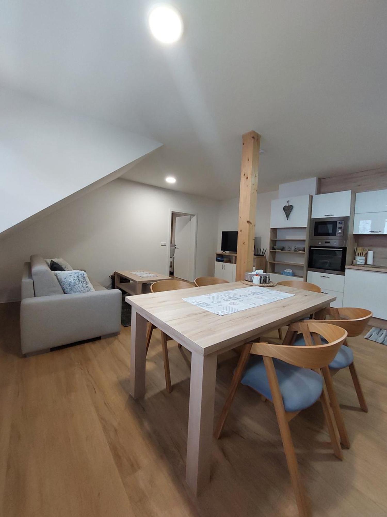 Polansky Dvur Apartment Velke Karlovice Ngoại thất bức ảnh