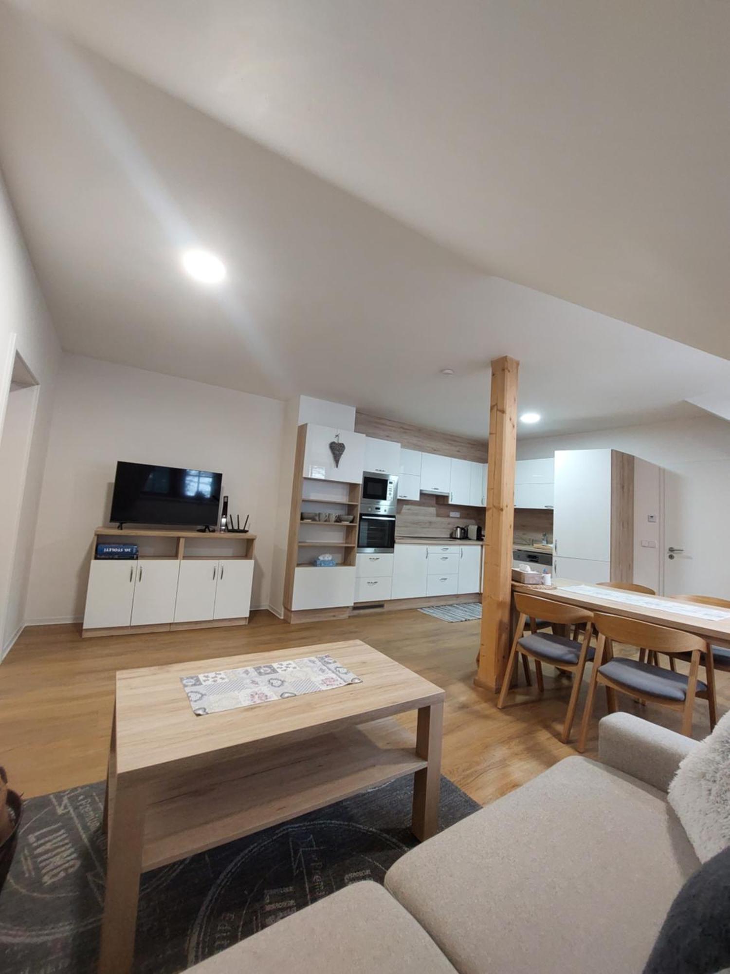Polansky Dvur Apartment Velke Karlovice Ngoại thất bức ảnh